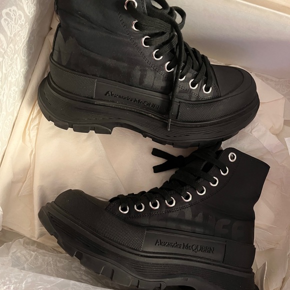 Alexander McQueen Black Combat Boots - Picture 2 of 4